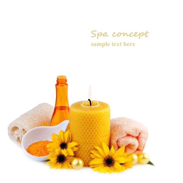 Produtos de spa na cor amarela — Fotografia de Stock