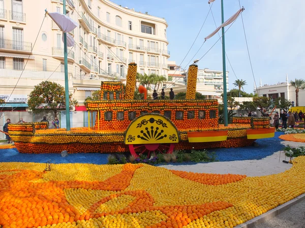 Lemon festival of Menton, France 2013 — Stock Photo, Image