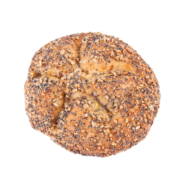Pão de trigo inteiro isolado em branco — Fotografia de Stock