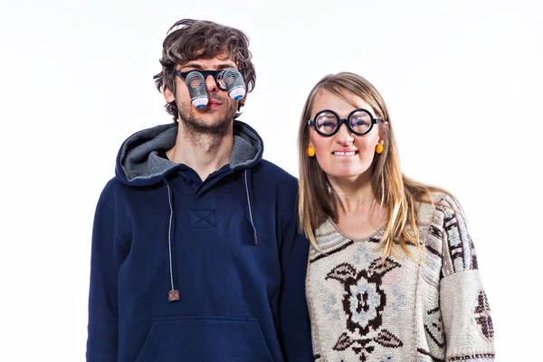 Pareja en gafas divertidas — Foto de Stock