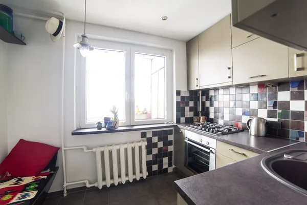 mutfak parlak bir günde