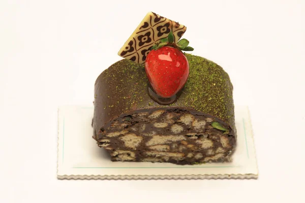 モザイクのチョコレートとビスケット ケーキ — ストック写真