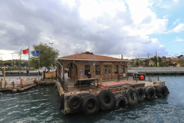 Istanbul Turecko Září 2021 Pohled Přístav Trajektu Eypsultan Moře Istanbulu — Stock fotografie