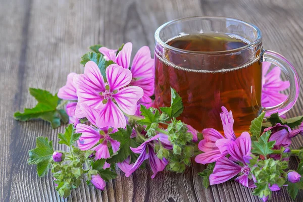 Hibiscus Tea Hibiscus Flowers Glass Cup Wooden Table Vitamin Tea — Stock Photo, Image