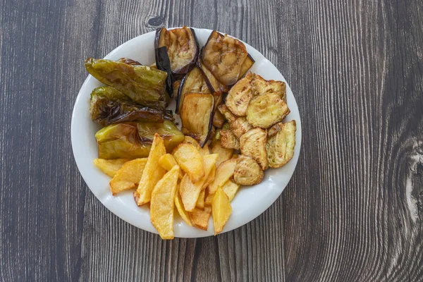 Nourriture Turque Traditionnelle Délicieuse Légumes Mélangés Frits Pomme Terre Courgettes — Photo