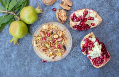 Geleneksel lezzetli Türk tatlıları; Ashura (Emin)