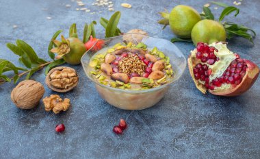 Geleneksel lezzetli Türk tatlıları; Ashura (Emin)