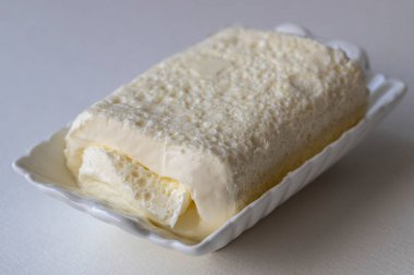 Türkiye kahvaltısı için pıhtılaşmış krema (tereyağı kreması)