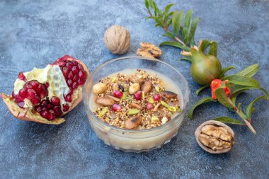 Geleneksel lezzetli Türk tatlıları; Ashura (Emin)