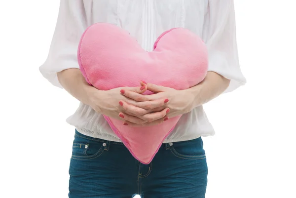 Menina com coração de travesseiro rosa Valentim — Fotografia de Stock