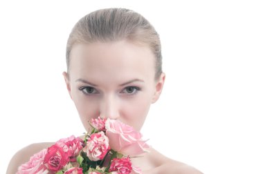 Kız Güzellik Portresi ile gül buketi