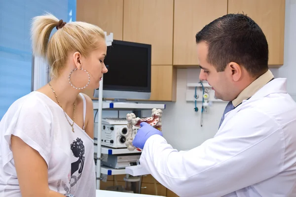 Saluran dokter menunjukkan — Stok Foto