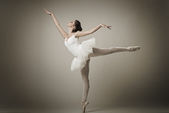 Porträt der Ballerina in Ballettpose