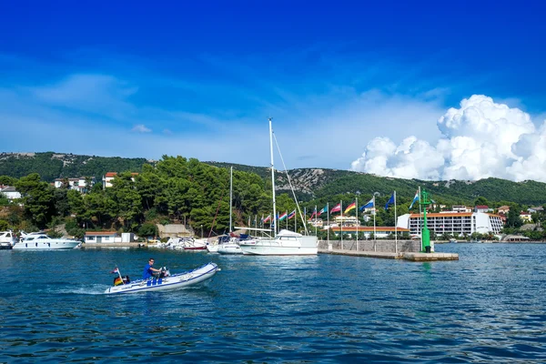 Croácia, porto da cidade de Rab — Fotografia de Stock