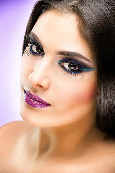 Beautiful Brunette Girl with luxury makeup — Stock Photo, Image