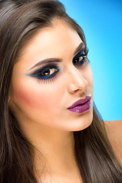 Makeup Model with extreme makeup — Stock Photo, Image