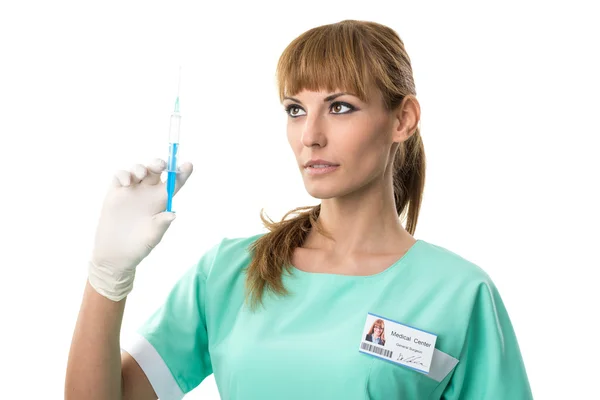 Verpleegster met injectie — Stockfoto