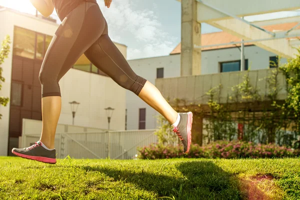 Running woman. — Stock Photo, Image