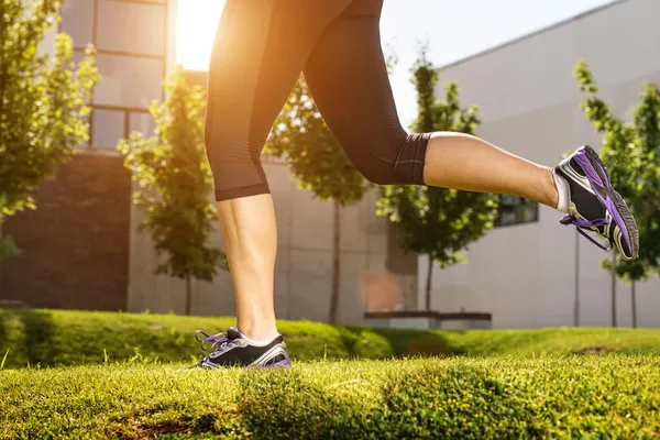 Running woman — Stock Photo, Image