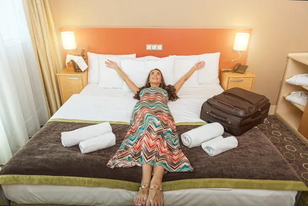Yatakta birkaç otel odası — Stok fotoğraf