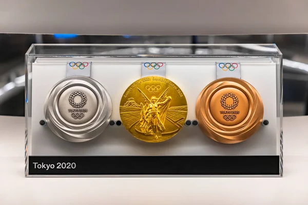 Tokyo Japan Augustus 2021 Officiële Gouden Zilveren Bronzen Medailles Van — Stockfoto