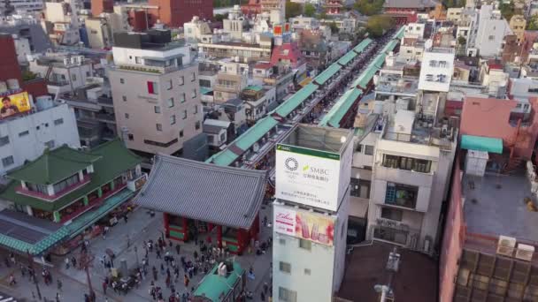 Tokyo Japan Januari 2022 Video Ett Öga Fågelperspektiv Nakamise Shoppinggatan — Stockvideo