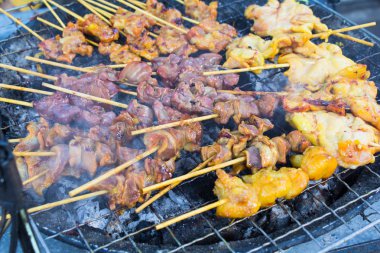 Yangın domuz kapatmak Tay geleneksel gıdalar