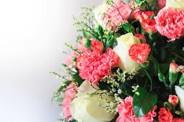Bellissimo Bouquet con fiori e spazio vuoto per il testo — Foto Stock