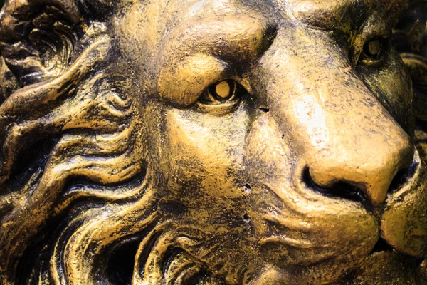 heykel aslan taş yüzü 