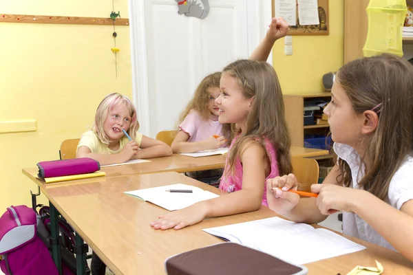 Barn i skolan — Stockfoto