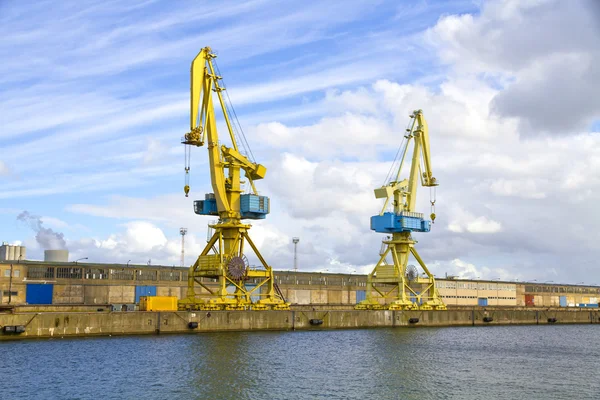 Containerterminal in hamburg, Duitsland — Stockfoto