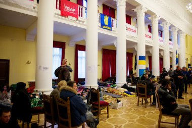 Kiev, Ukrayna - 4 Aralık: protesto karşı Cumhurbaşkanı Yanukoviç Kiev euromaydan üzerinde