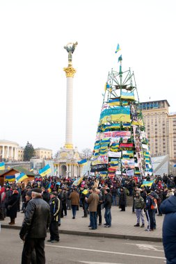 Kiev, Ukrayna - 4 Aralık: protesto karşı Cumhurbaşkanı Yanukoviç Kiev euromaydan üzerinde