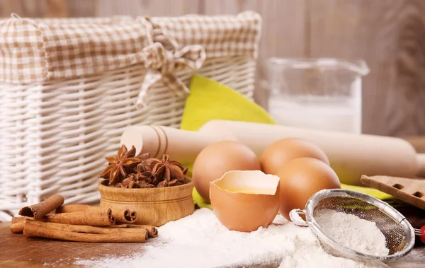 Ingredients for dough — Stock Photo, Image