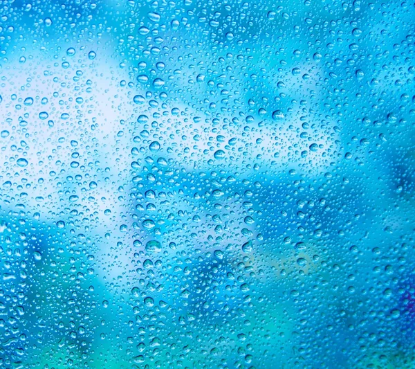 玻璃上的雨 — 图库照片