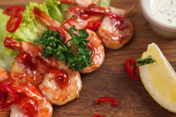 Fried shrimps with sauce — Stock Photo, Image