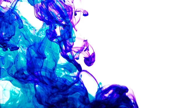 Modré a fialové barvy ve vodě — Stock fotografie