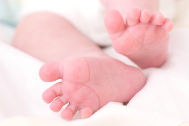 Yeni doğan feet