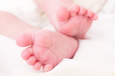 Yeni doğan feet
