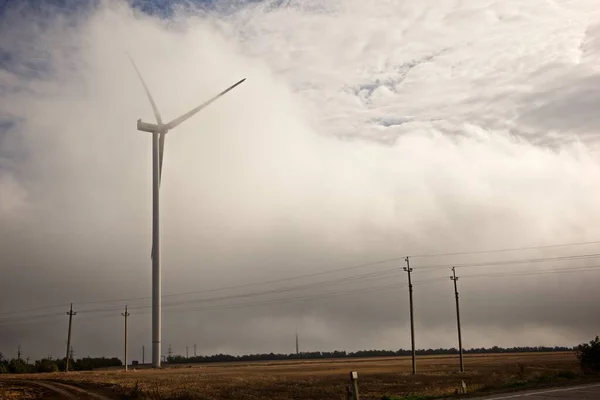 奥德萨地区的风力发电厂 — 图库照片