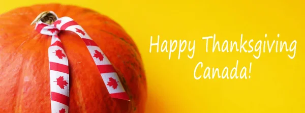 Close Pumpkin Canadian Flag Stripe Happy Thanksgiving Canada Greeting Banner — Stock Photo, Image