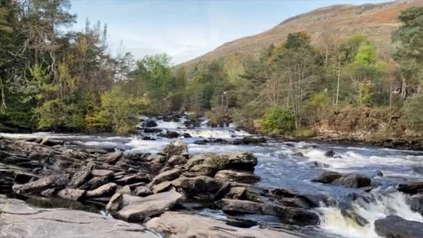 Panning Video Falls Dochart Killin Scottish Highlands — Videoclip de stoc