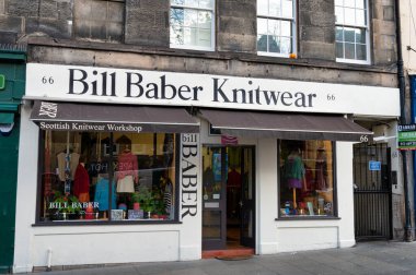 Edinburgh, İskoçya- 20 Kasım 2021: Edinburgh şehir merkezindeki Bill Baber Örgü Dükkanı.