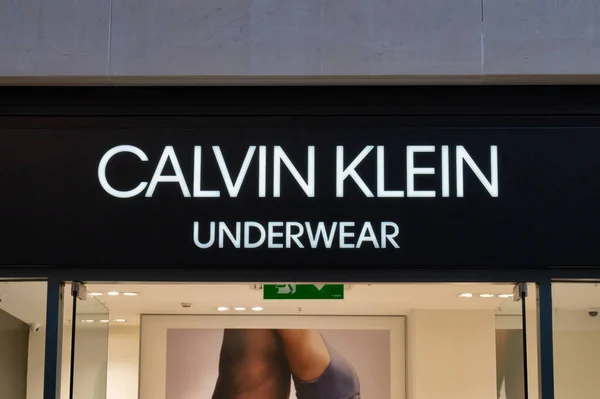 Belfast Egyesült Királyság 2022 Február Calvin Klein Fehérnemű Bolt Jele — Stock Fotó