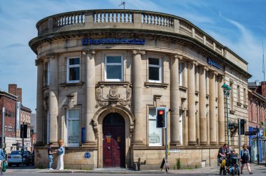 Chesterfield, UK- 14 Mayıs 2022: İskoçya Kraliyet Bankası Chesterfield İngiltere bankı