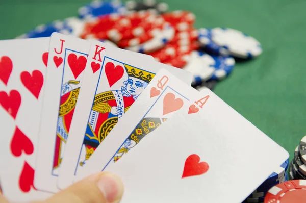 Een Pokerspeler Heeft Zijn Kaarten Royal Flush — Stockfoto