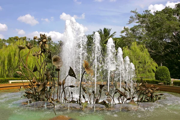 Thailand Siam Wat Yansangwararam Fountain — Stock Photo, Image