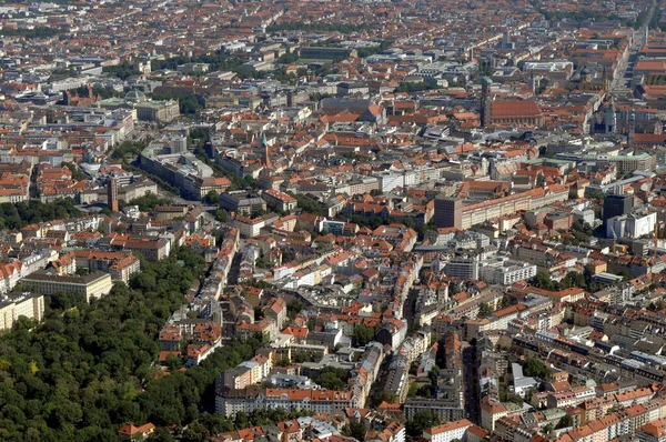 Pemandangan Udara Kota Tua Cincin Dengan Frauenkirche Dan Justizpalast Istana Stok Gambar Bebas Royalti