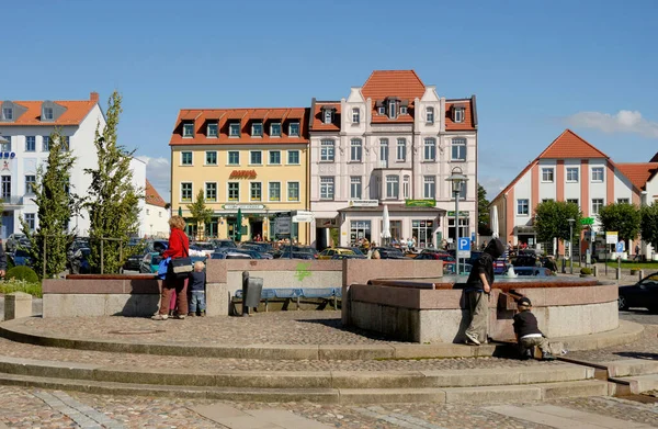 Рыночная Площадь Бергена Рюген Ругия Мекленбург Западная Померания Германия — стоковое фото