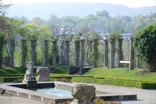 Rosenstein Kalesinin Yanındaki Gül Bahçesi Stuttgart Baden Wuerttemberg Almanya — Stok fotoğraf